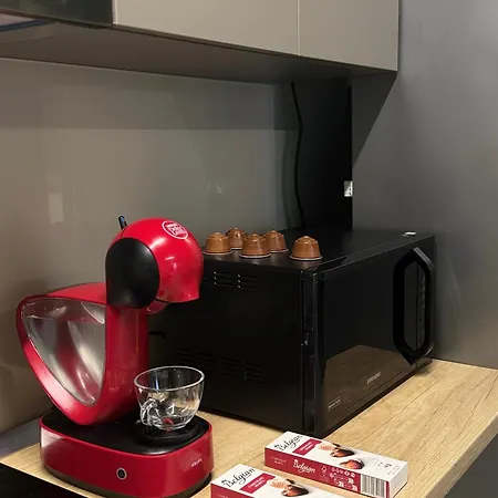 Smarthome 16 - Free Private Parking Lägenhet *